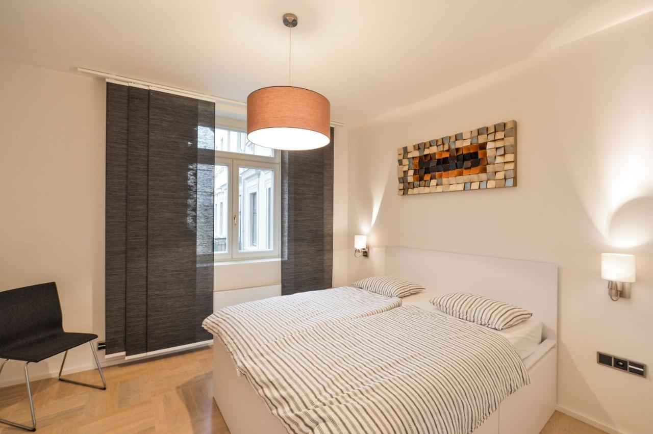 Appartamento Stunning Designer With Terrace Praga