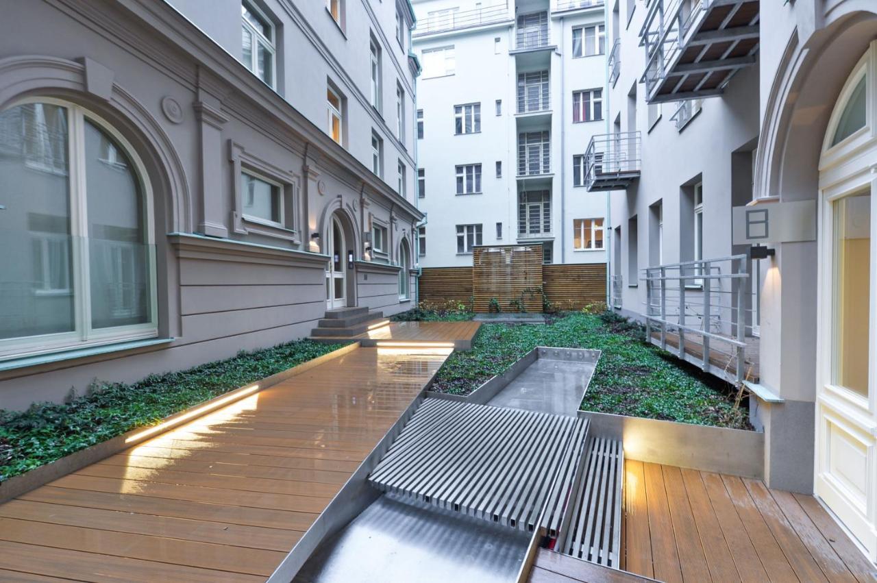 Stunning Designer With Terrace Appartamento